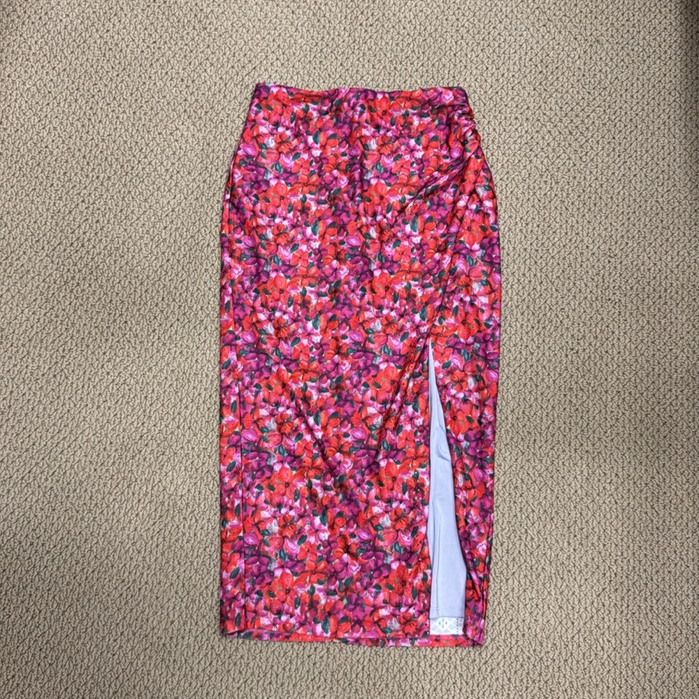 Lovers & Friends Lana Set - Tie Top & Midi Skirt NWT Size XS 🌺 - Picture 6 of 9